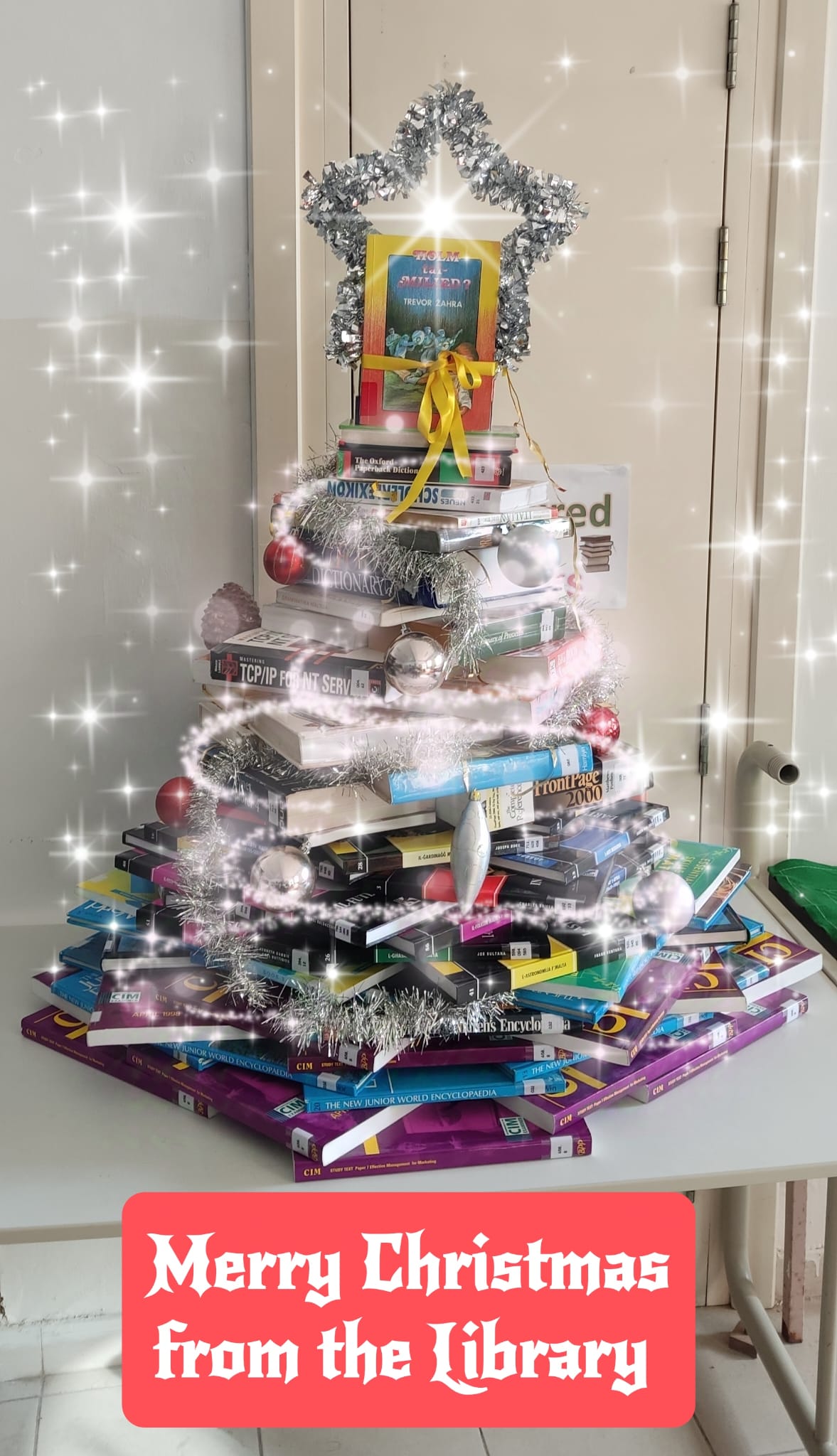 Book Christmas Tree